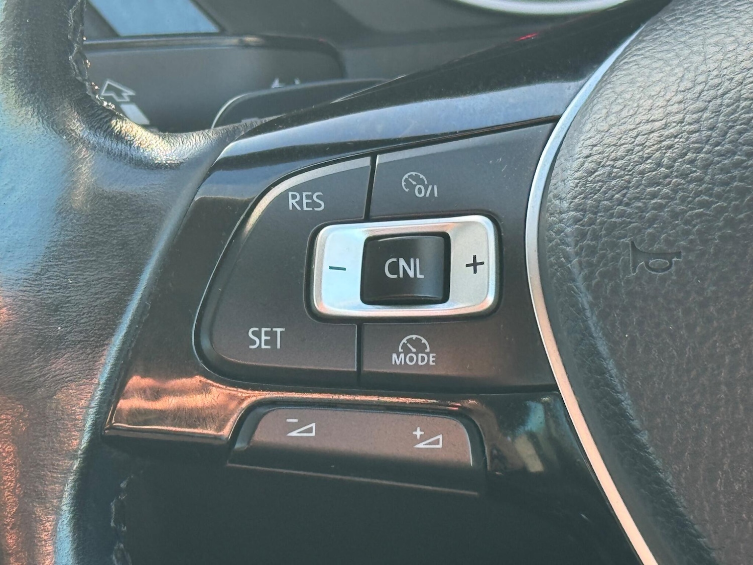 Used Volkswagen Tiguan 2017 for sale - 76657329: Photo 38