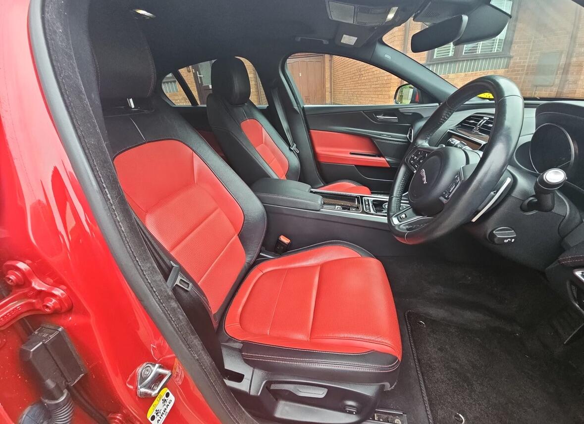 Used Jaguar XE 2018 for sale - 76596965: Photo 9