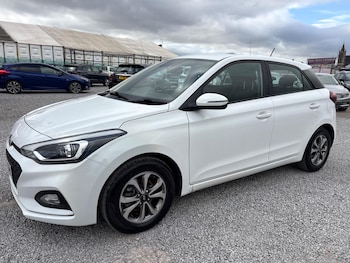 Used Hyundai i20 2019 for sale - 79224171: Photo
