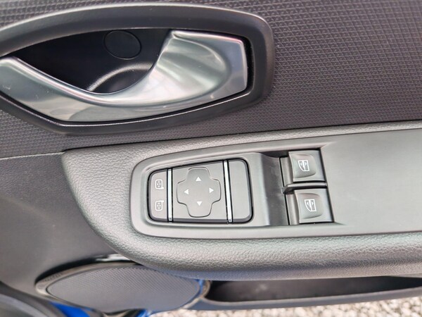 Used Renault Clio 2019 for sale - 75400998: Photo 32