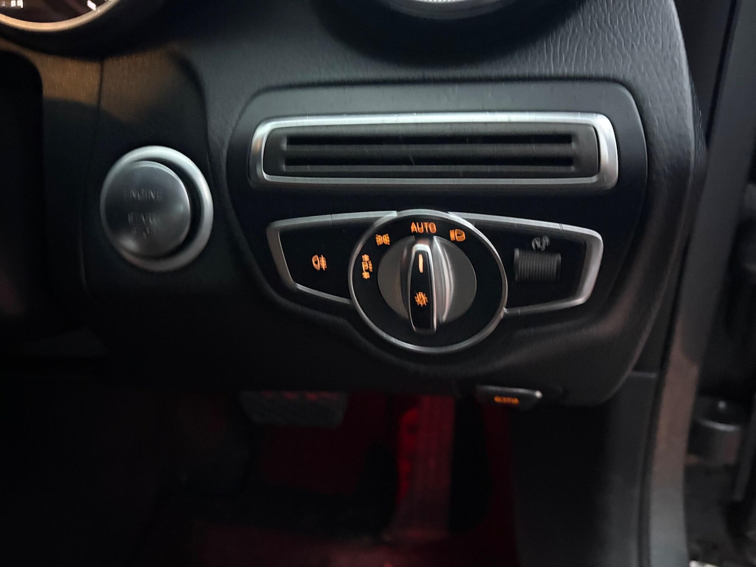 Used Mercedes-Benz C Class 2018 for sale - 77143192: Photo 24