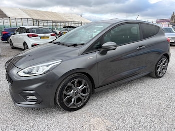 Used Ford Fiesta 2018 for sale - 79296098: Photo