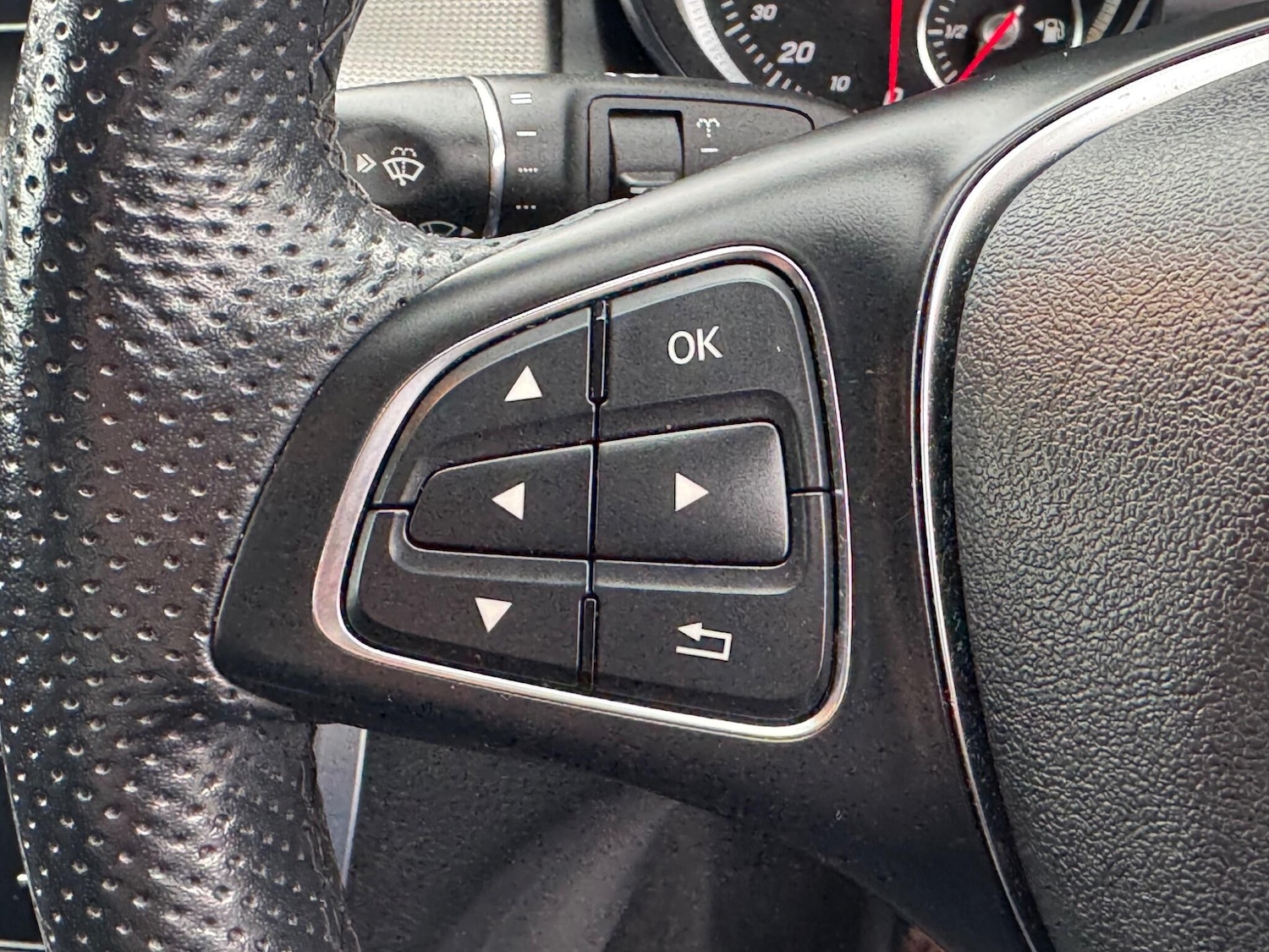 Used Mercedes-Benz GLA 2018 for sale - 77279633: Photo 32