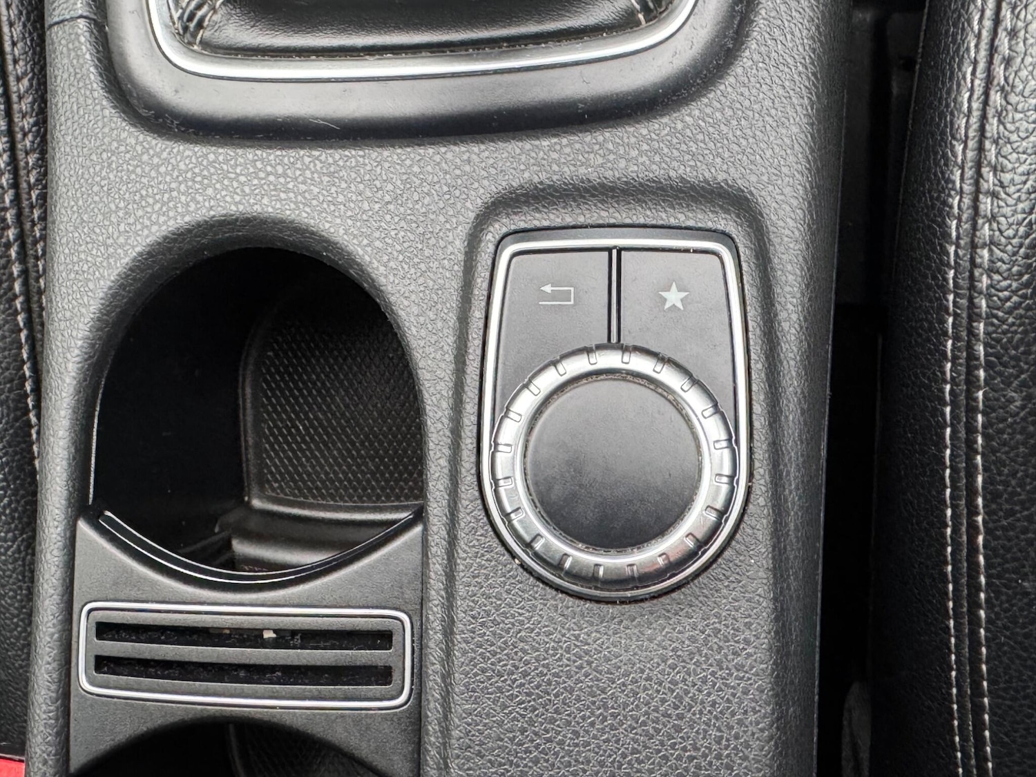 Used Mercedes-Benz GLA 2018 for sale - 77279633: Photo 54