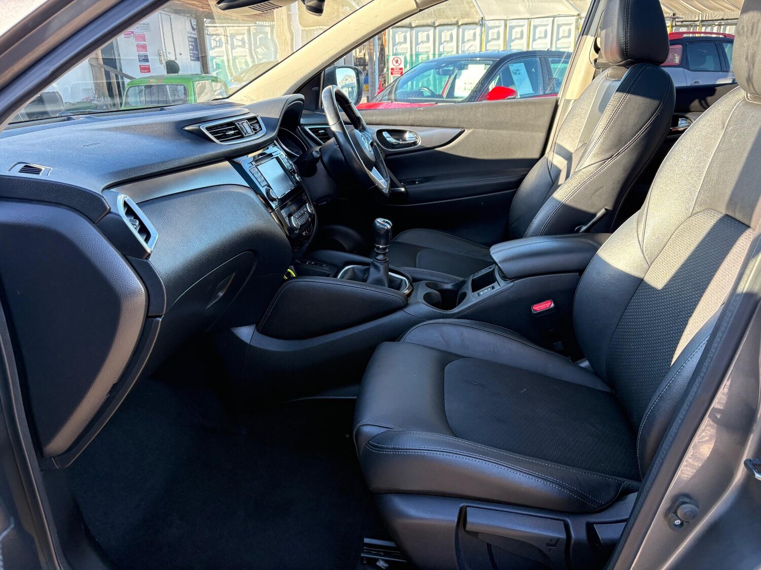 Used Nissan Qashqai 2018 for sale - 76898600: Photo 18