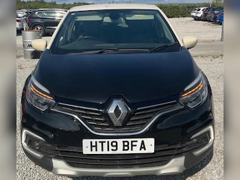 Used Renault Captur 2019 for sale - 79552984: Photo