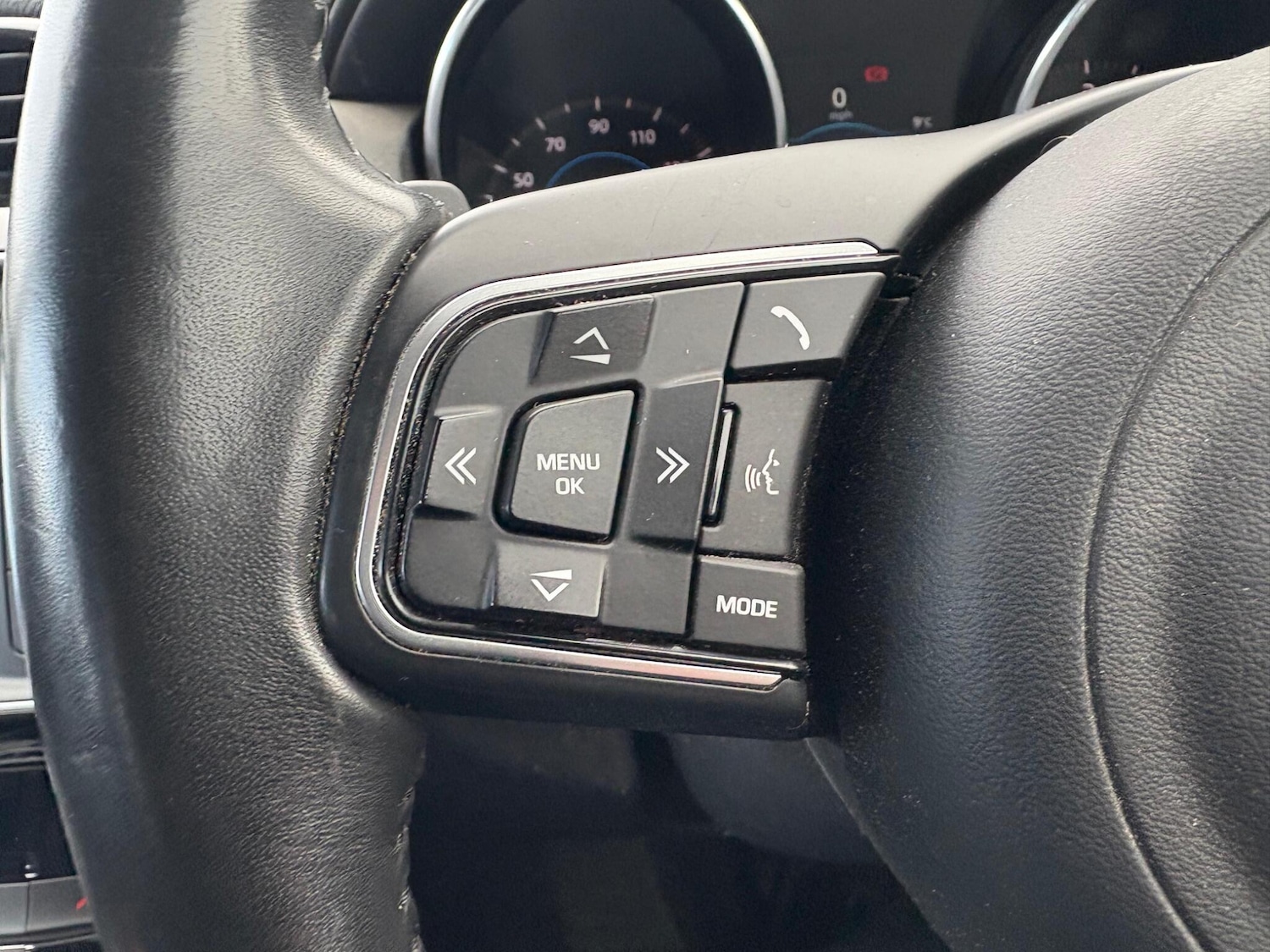 Used Jaguar XE 2017 for sale - 76780964: Photo 30