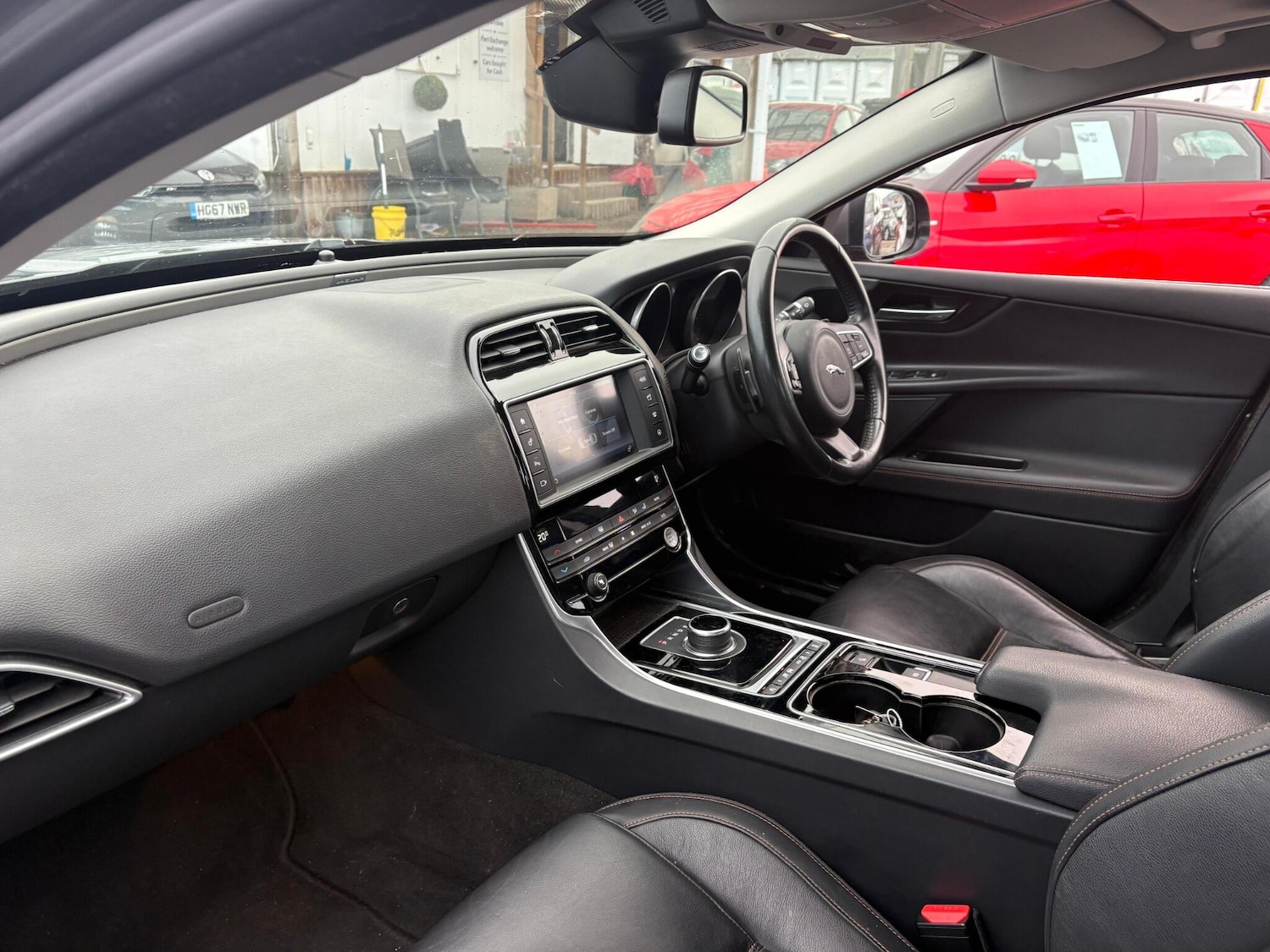 Used Jaguar XE 2017 for sale - 76780964: Photo 33