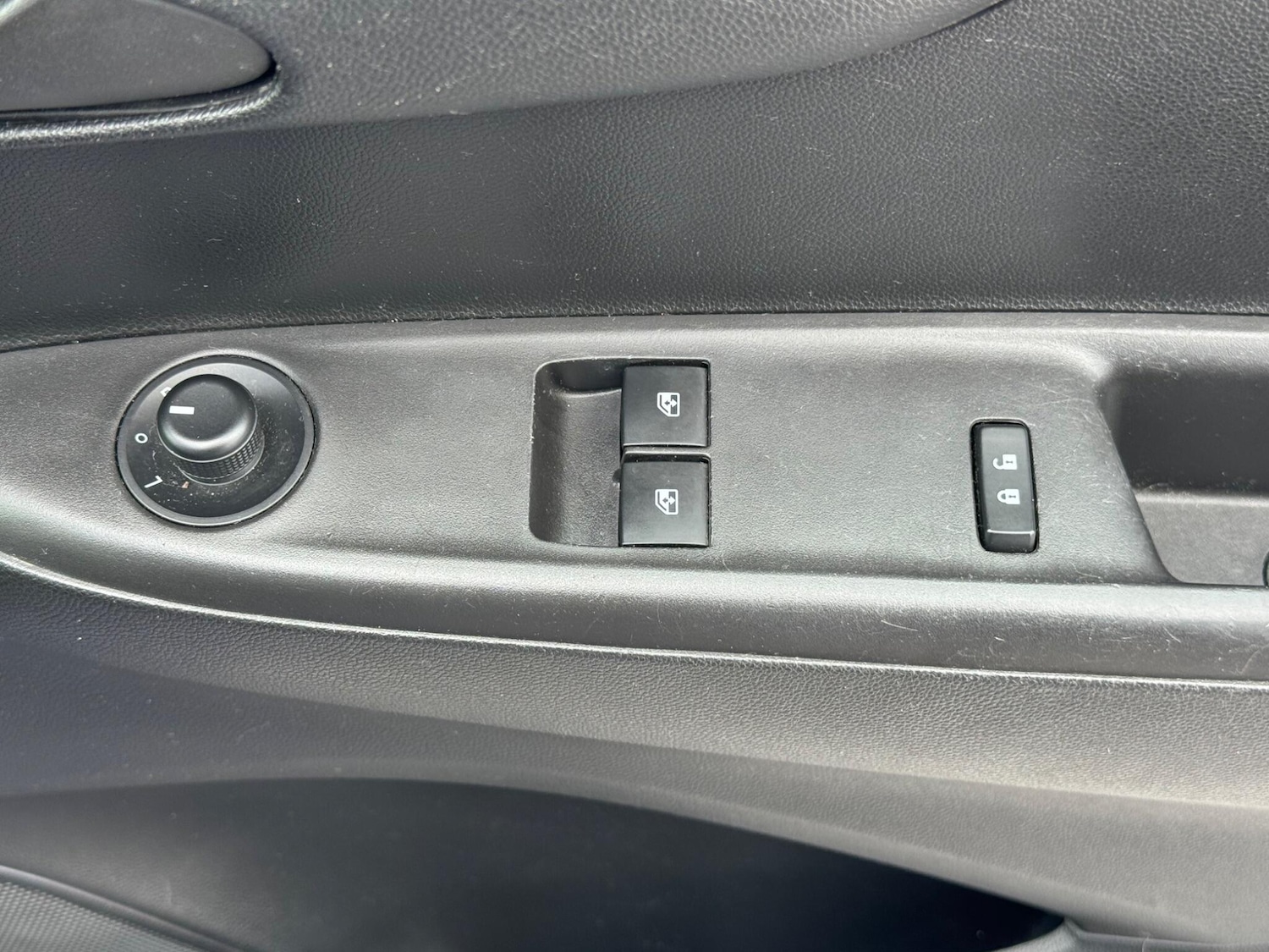 Used Vauxhall Viva 2017 for sale - 78033593: Photo 24