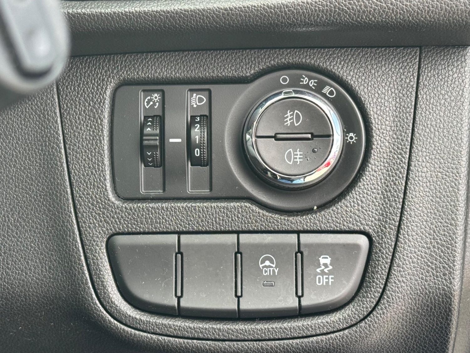 Used Vauxhall Viva 2017 for sale - 78033593: Photo 30