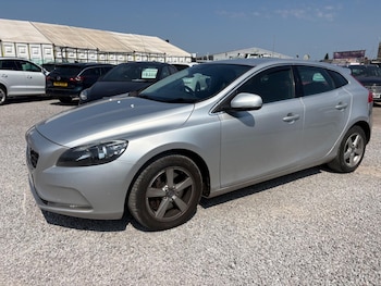 Used Volvo V40 2016 for sale - 79180696: Photo