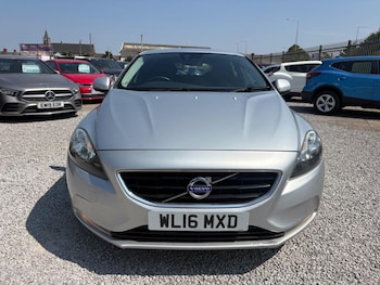 Used Volvo V40 2016 for sale - 79180696: Photo