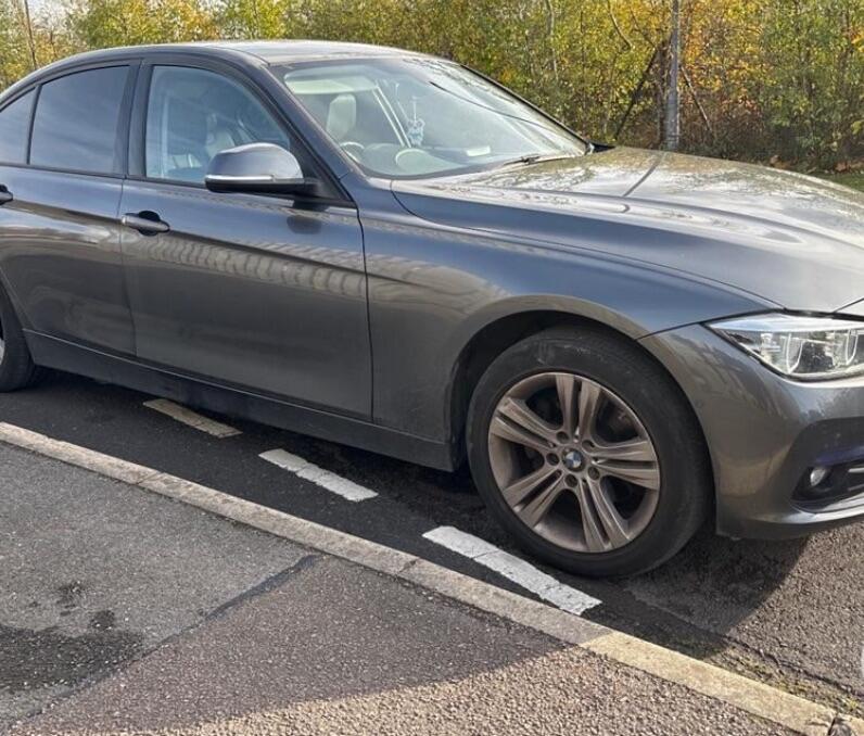 Used BMW 3 Series 2018 for sale - 76423618: Photo 1