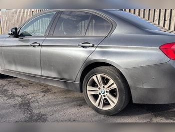 Used BMW 3 Series 2018 for sale - 76423618: Photo