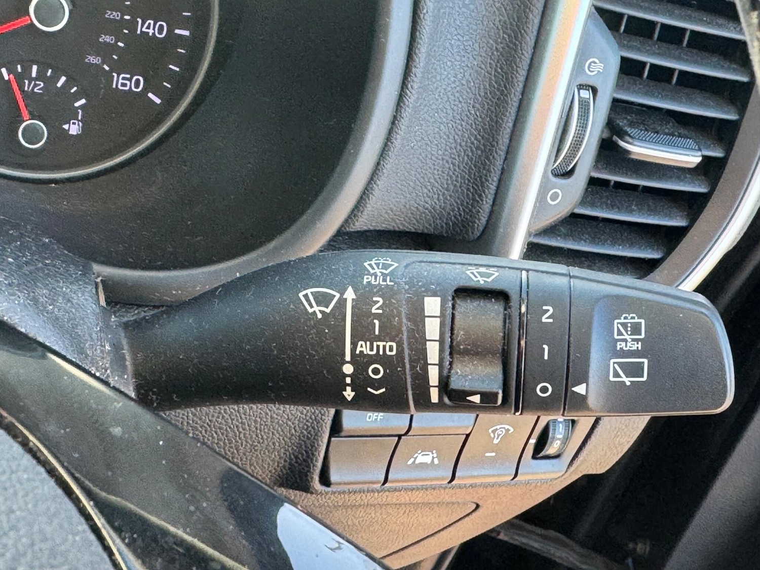 Used Kia Sportage 2018 for sale - 76898602: Photo 24