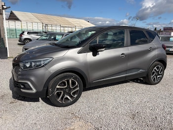 Used Renault Captur 2019 for sale - 79441534: Photo