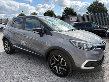 Used Renault Captur 2019 for sale - 79441534: Photo