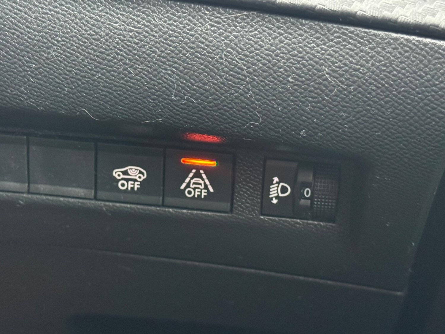 Used Peugeot 2008 2020 for sale - 77215827: Photo 26