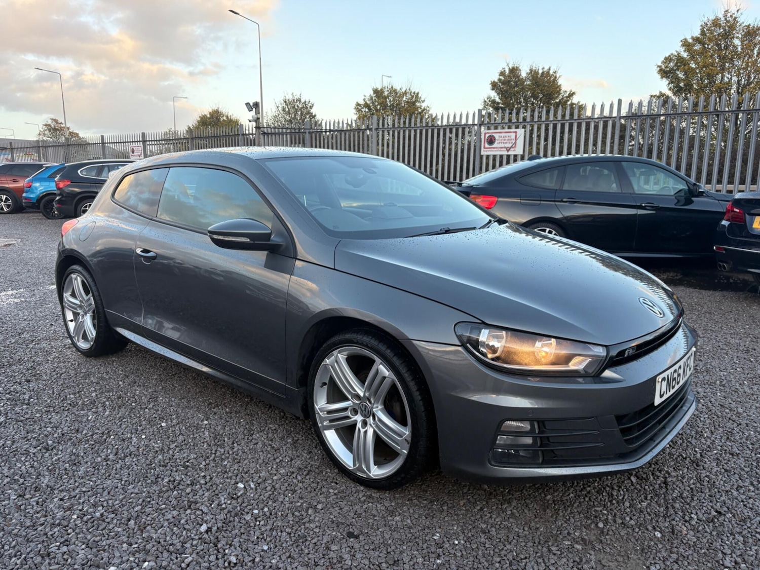 Used Volkswagen Scirocco 2016 for sale - 76432901: Photo 1