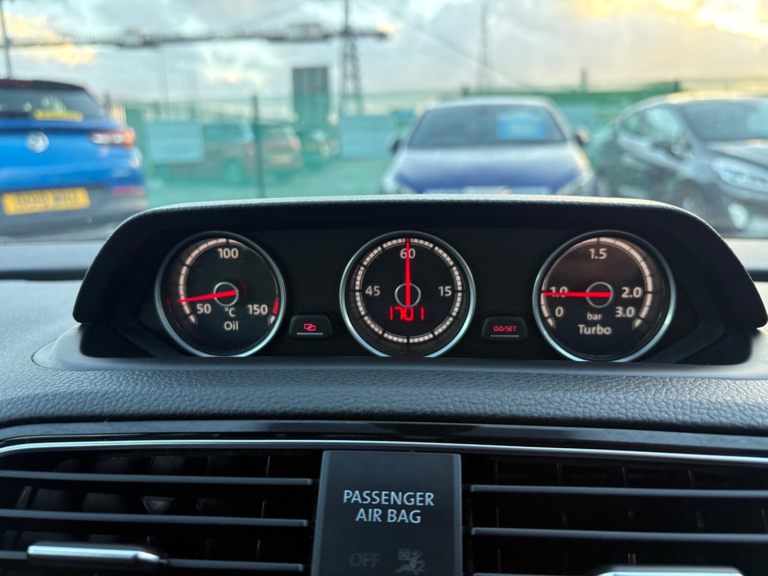 Used Volkswagen Scirocco 2016 for sale - 76432901: Photo 40