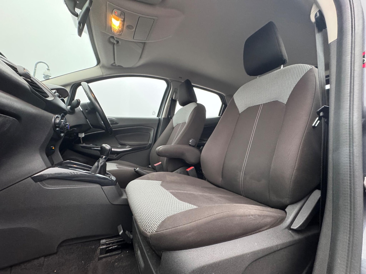 Used Ford Ecosport 2015 for sale - 76714612: Photo 11