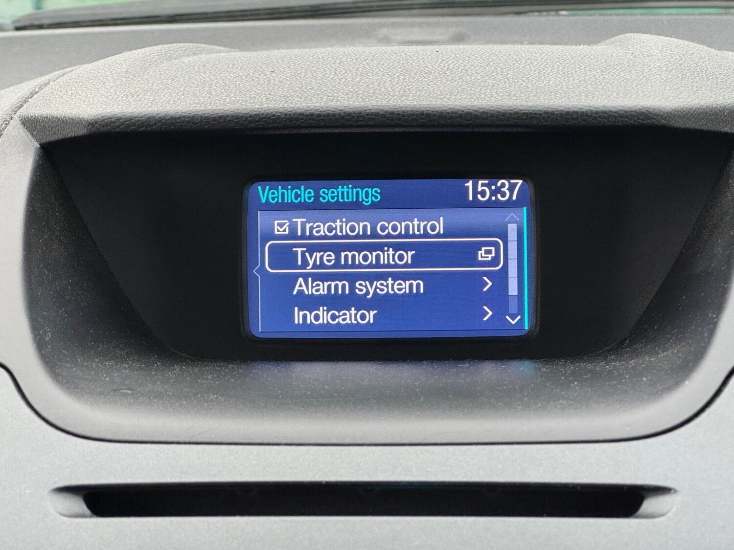 Used Ford Ecosport 2015 for sale - 76714612: Photo 24