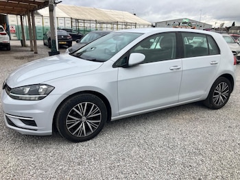 Used Volkswagen Golf 2019 for sale - 79565560: Photo