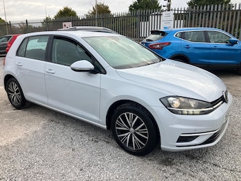 Used Volkswagen Golf 2019 for sale - 79565560: Photo