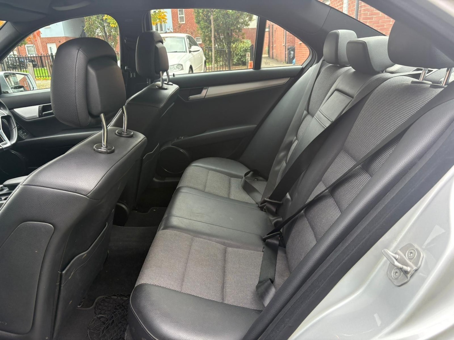 Used Mercedes-Benz C Class 2011 for sale - 76227006: Photo 11