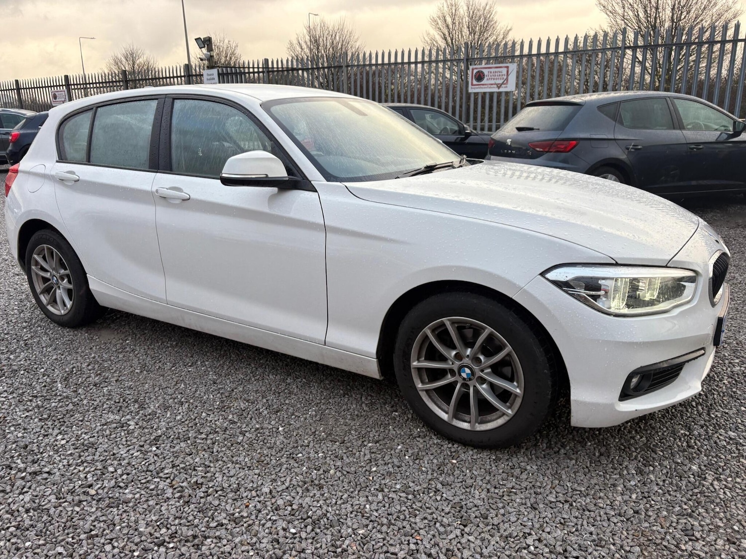 Used BMW 1 Series 2017 for sale - 76850394: Photo 2