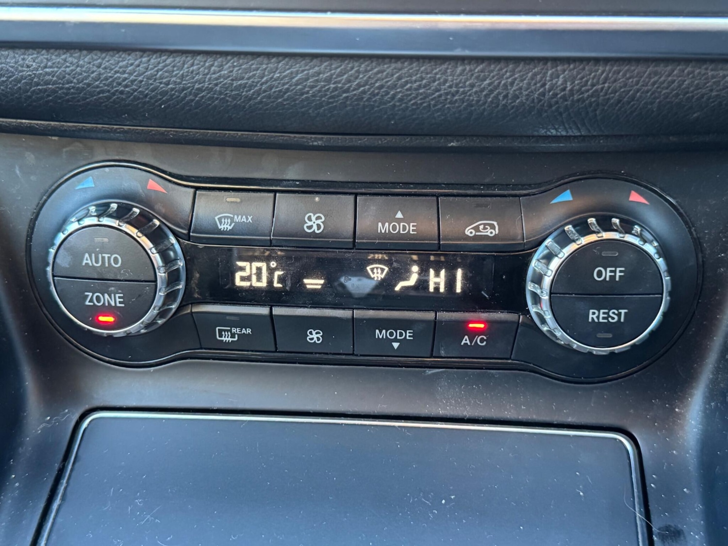 Used Mercedes-Benz GLA 2018 for sale - 76644744: Photo 31