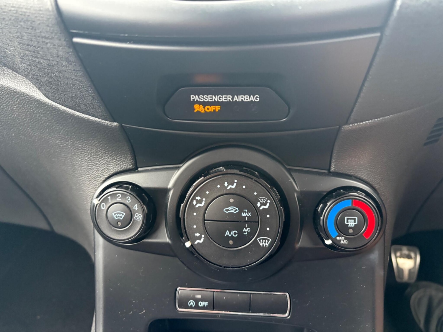 Used Ford Fiesta 2017 for sale - 76327255: Photo 29