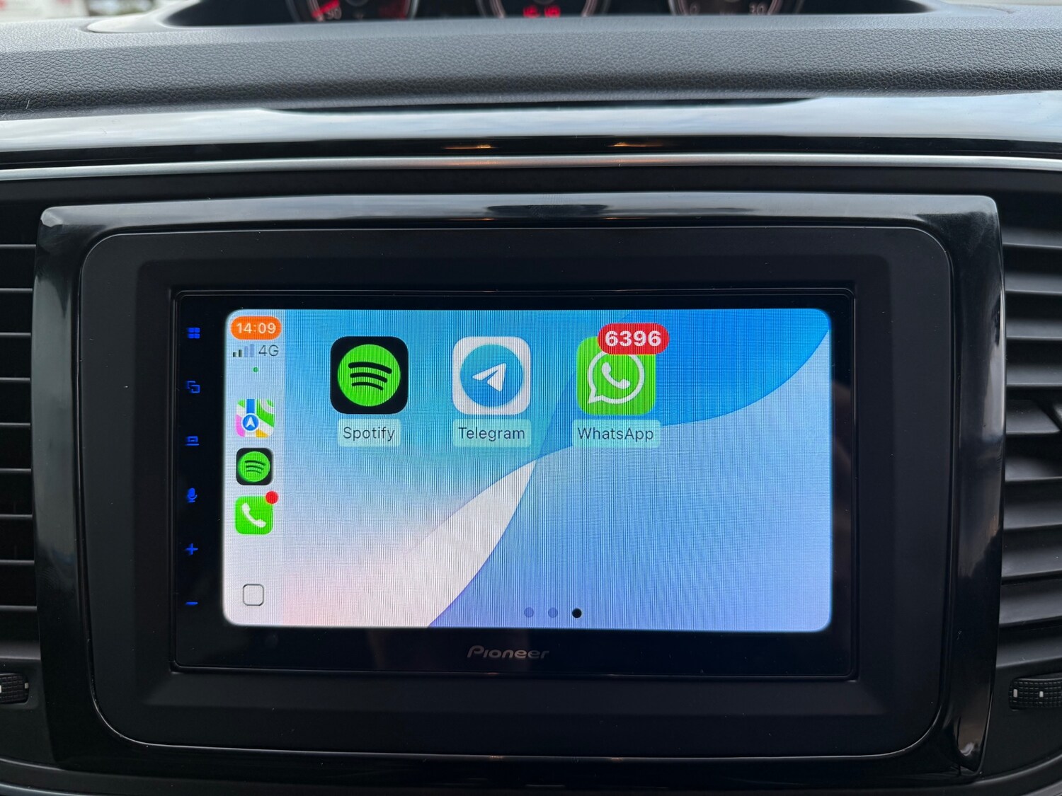 Used Volkswagen Beetle 2018 for sale - 77088275: Photo 45