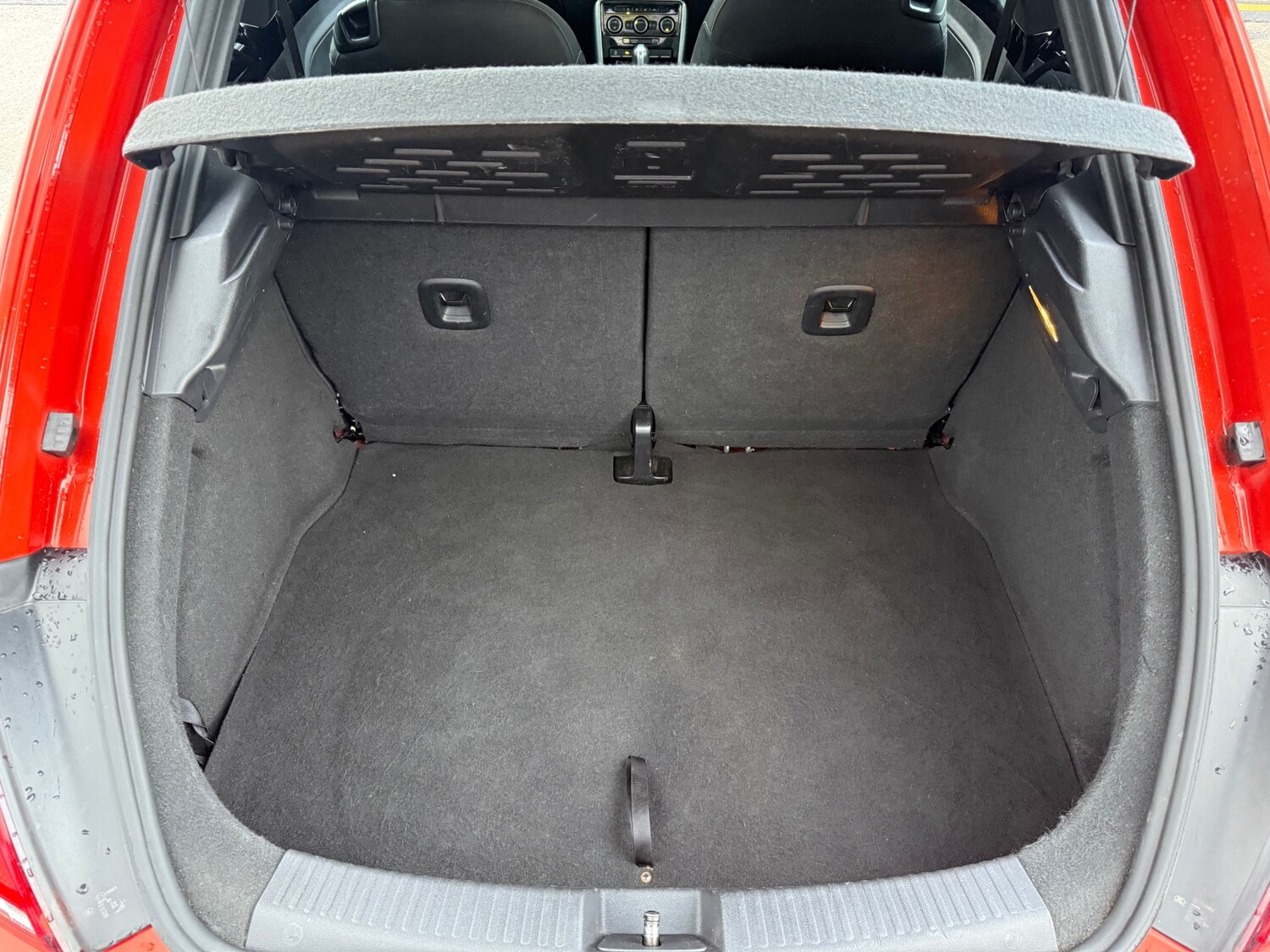 Used Volkswagen Beetle 2018 for sale - 77088275: Photo 54