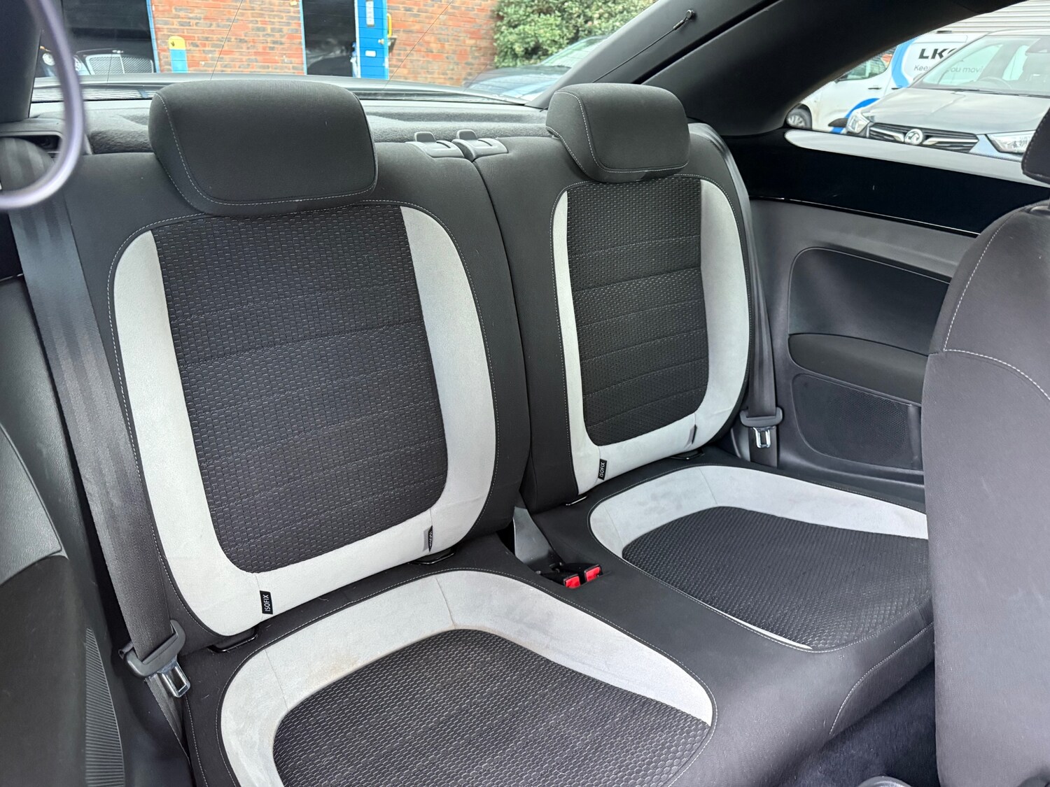 Used Volkswagen Beetle 2018 for sale - 77088275: Photo 56