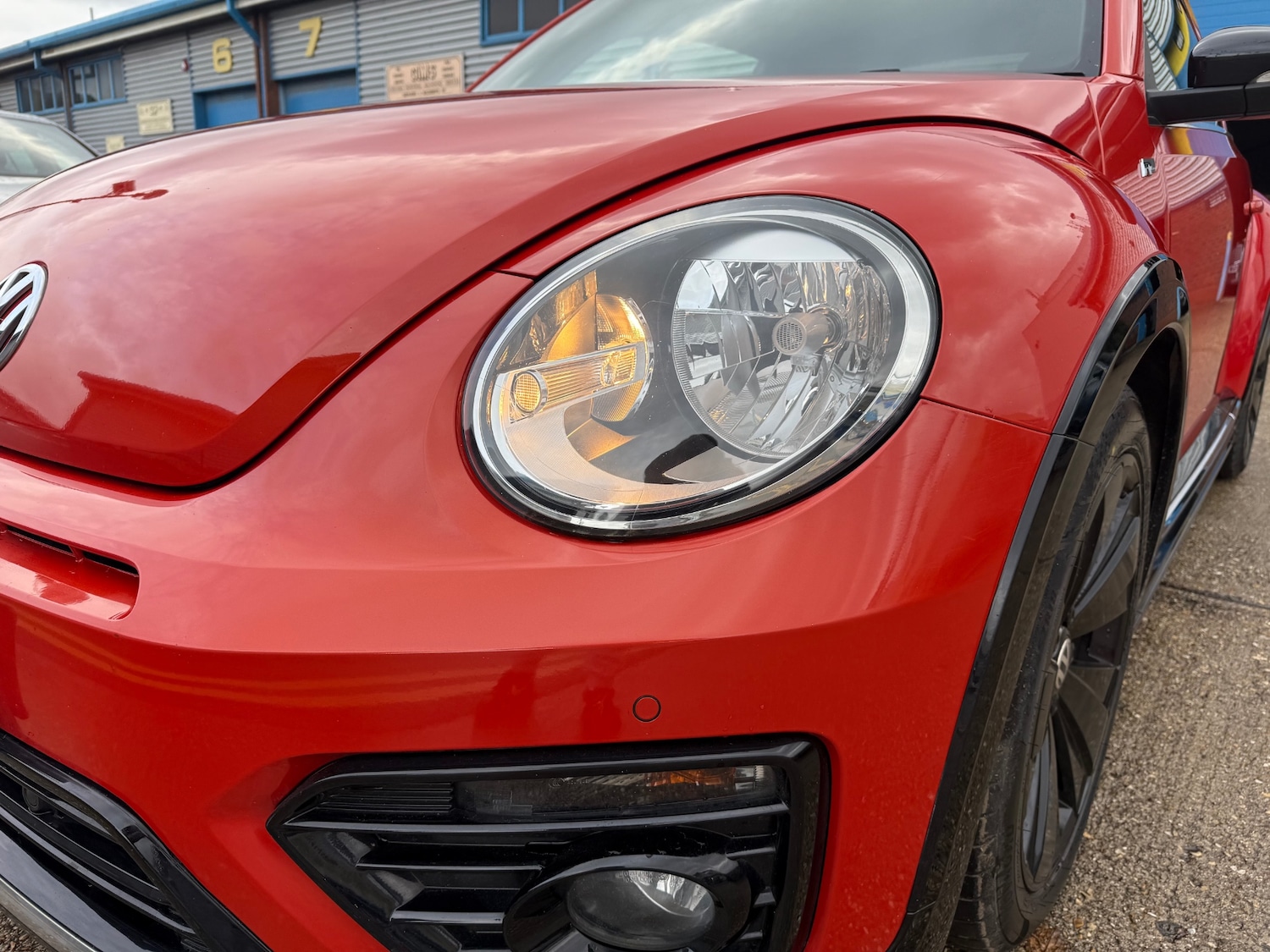 Used Volkswagen Beetle 2018 for sale - 77088275: Photo 9