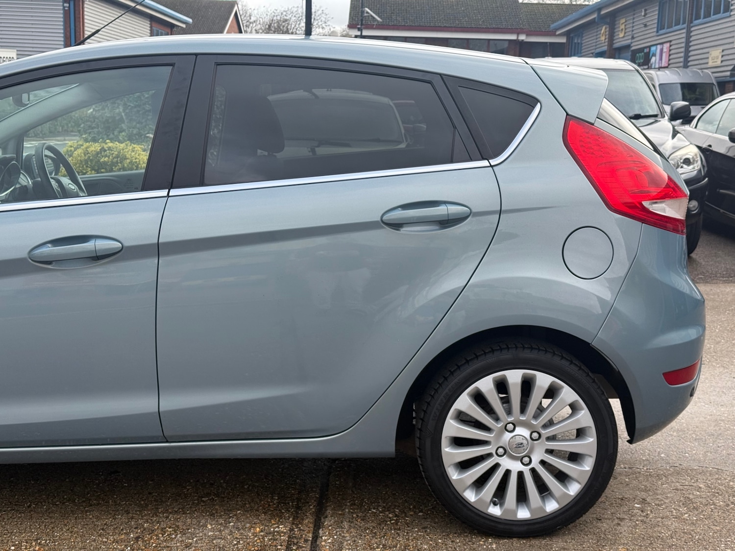 Used Ford Fiesta 2009 for sale - 77482648: Photo 28