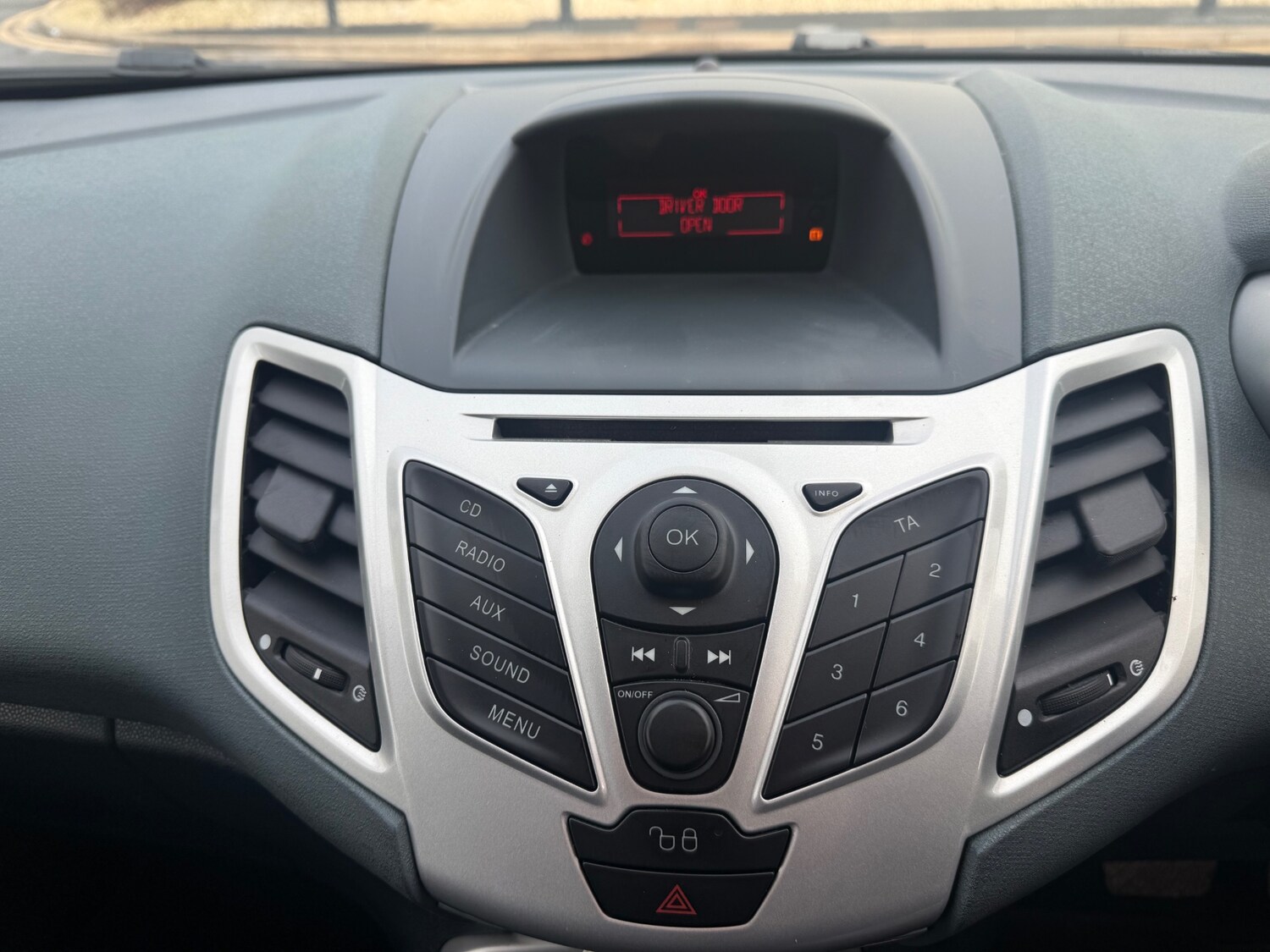 Used Ford Fiesta 2009 for sale - 77482648: Photo 43