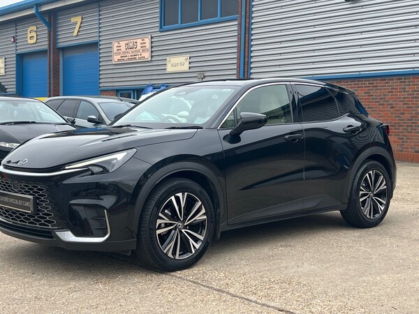 Used Lexus LBX 2024 for sale - 76243297: Photo 4
