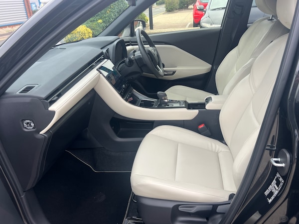 Used Lexus LBX 2024 for sale - 76243297: Photo 9
