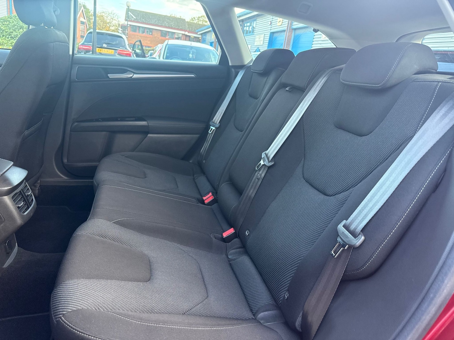 Used Ford Mondeo 2016 for sale - 76355379: Photo 9