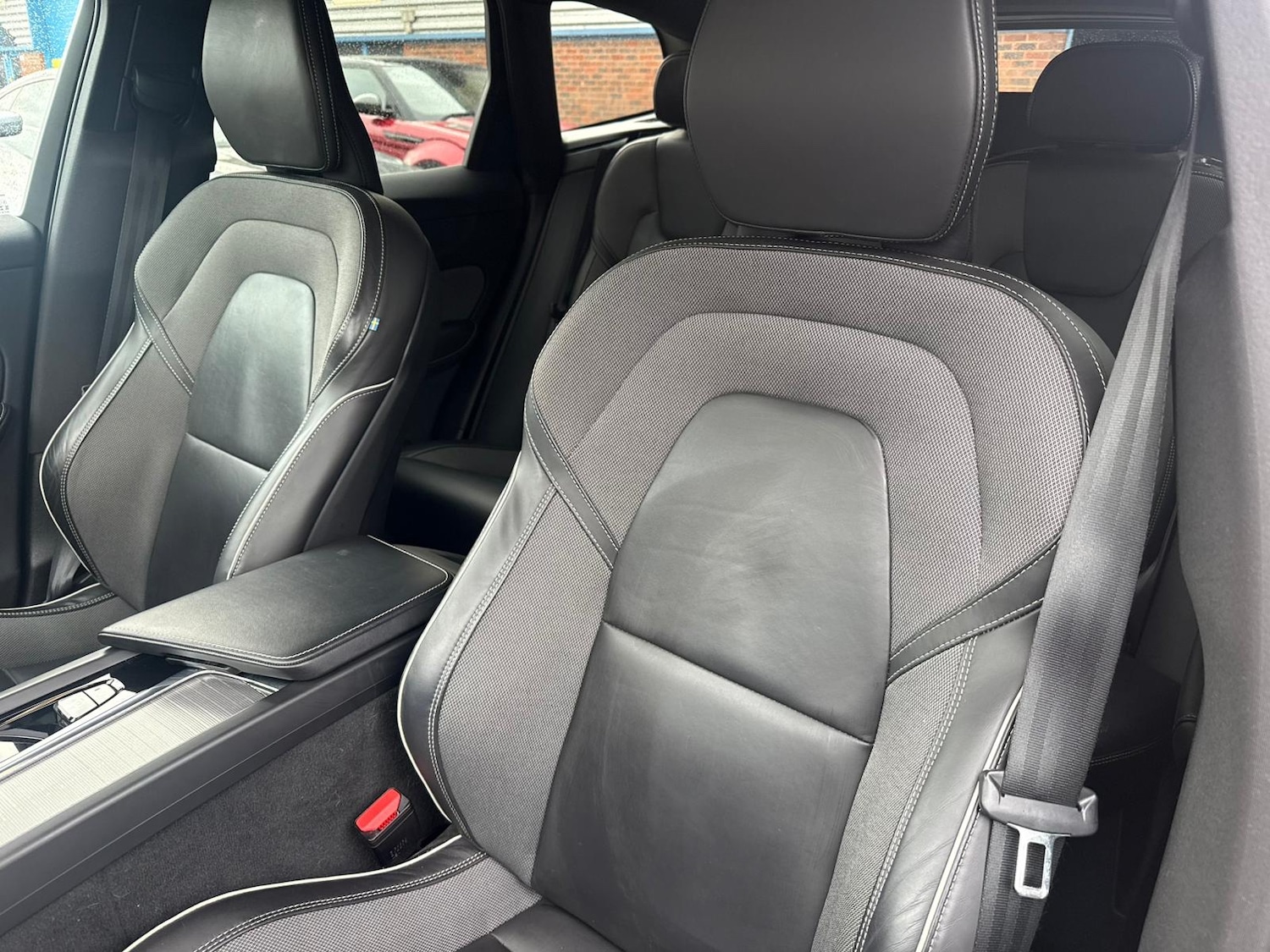 Used Volvo XC60 2022 for sale - 77270800: Photo 12