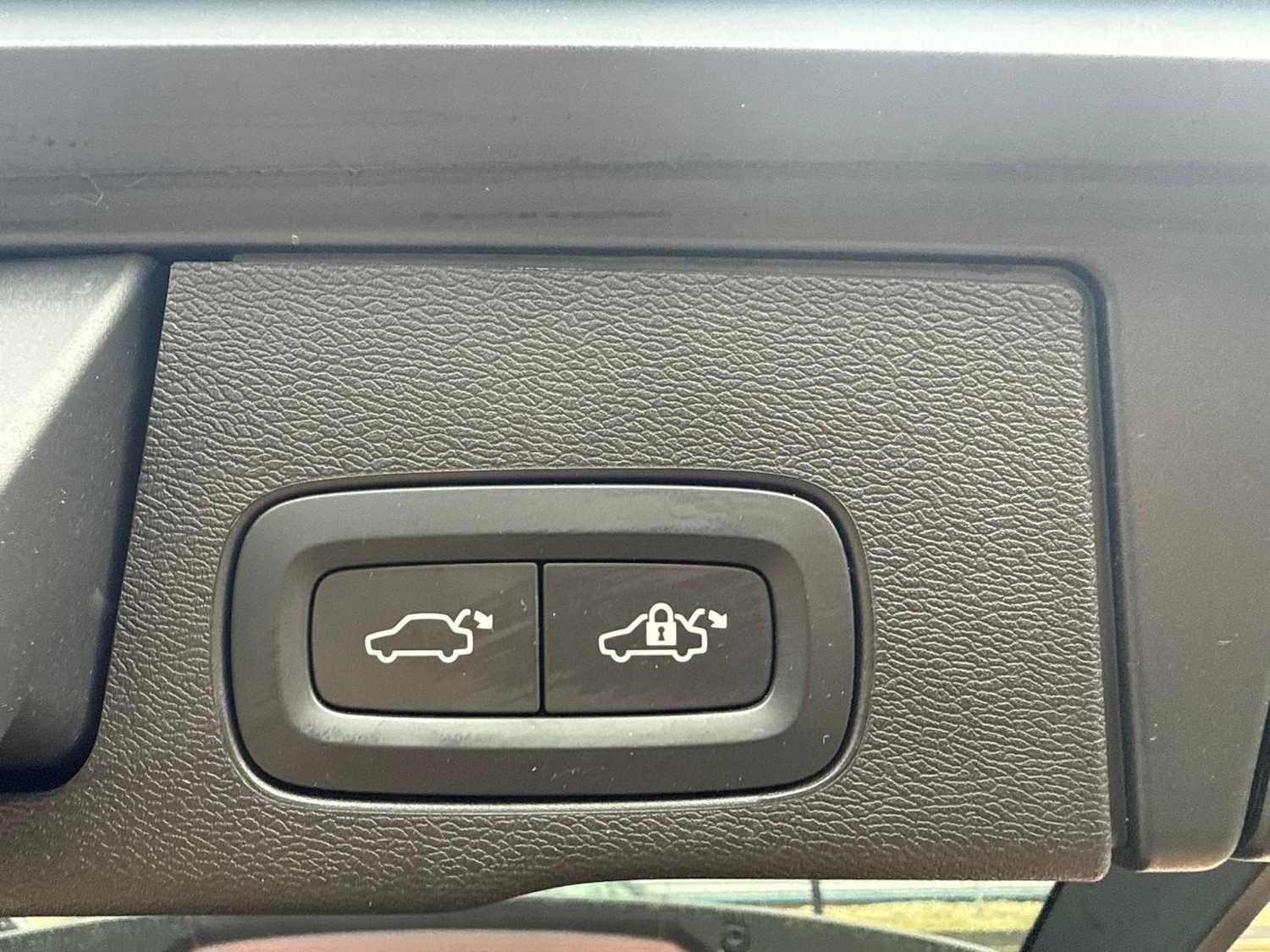 Used Volvo XC60 2022 for sale - 77270800: Photo 17