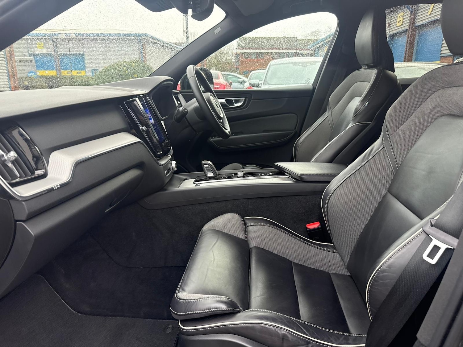 Used Volvo XC60 2022 for sale - 77270800: Photo 9