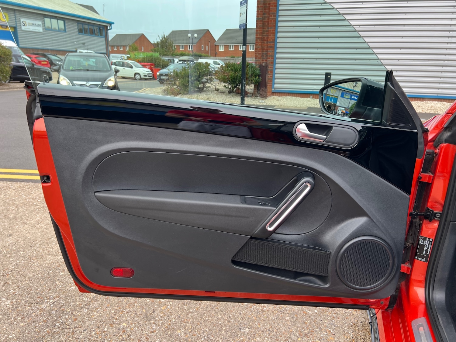 Used Volkswagen Beetle 2016 for sale - 76101305: Photo 16