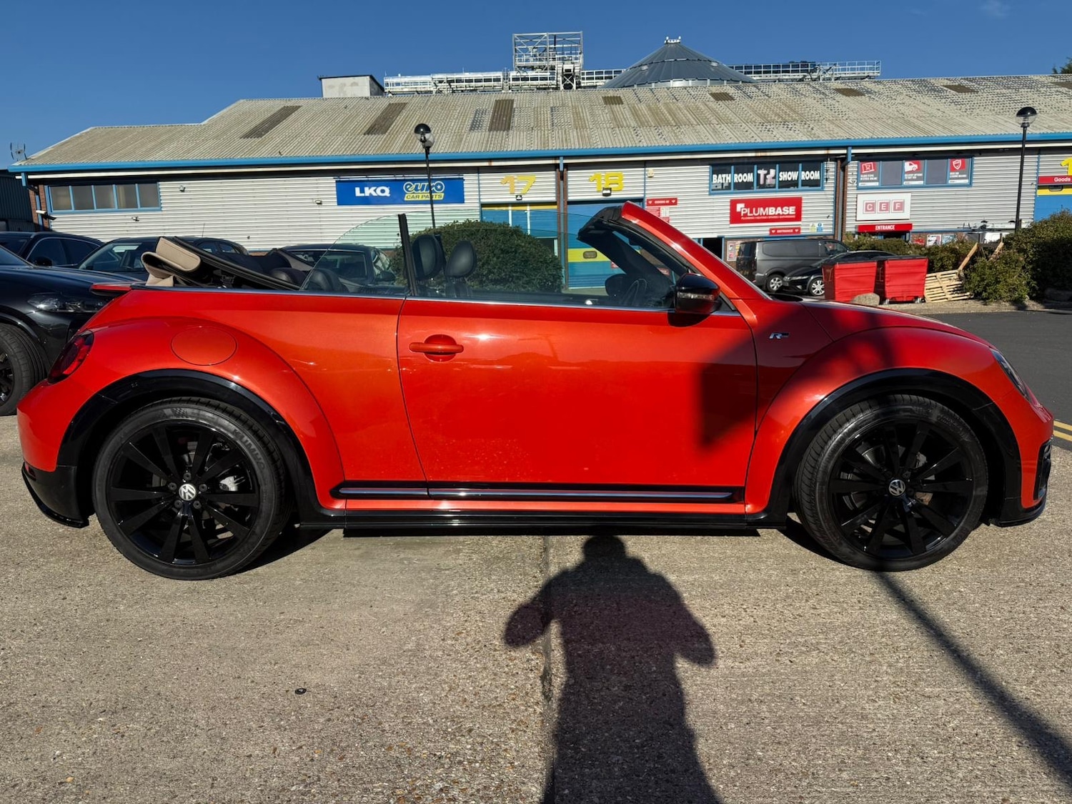 Used Volkswagen Beetle 2016 for sale - 76101305: Photo 2