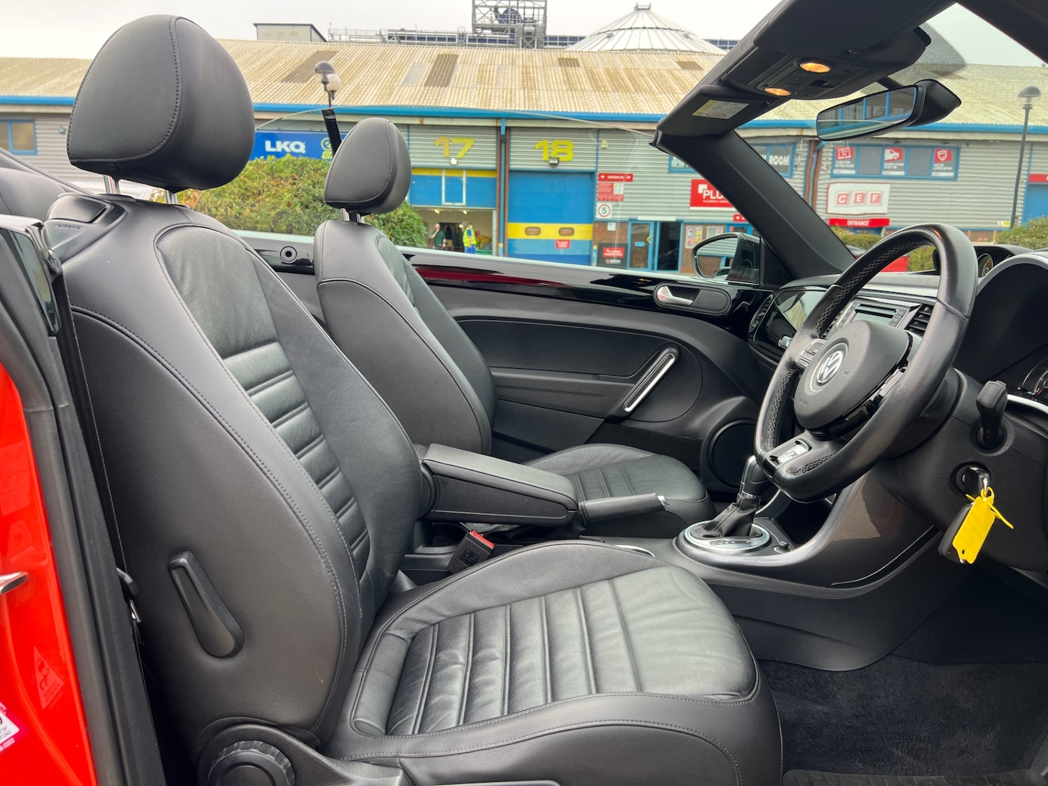 Used Volkswagen Beetle 2016 for sale - 76101305: Photo 22