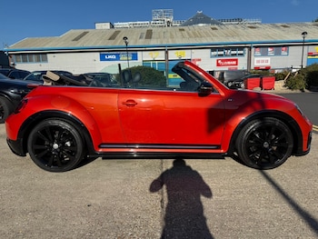Used Volkswagen Beetle 2016 for sale - 76101305: Photo