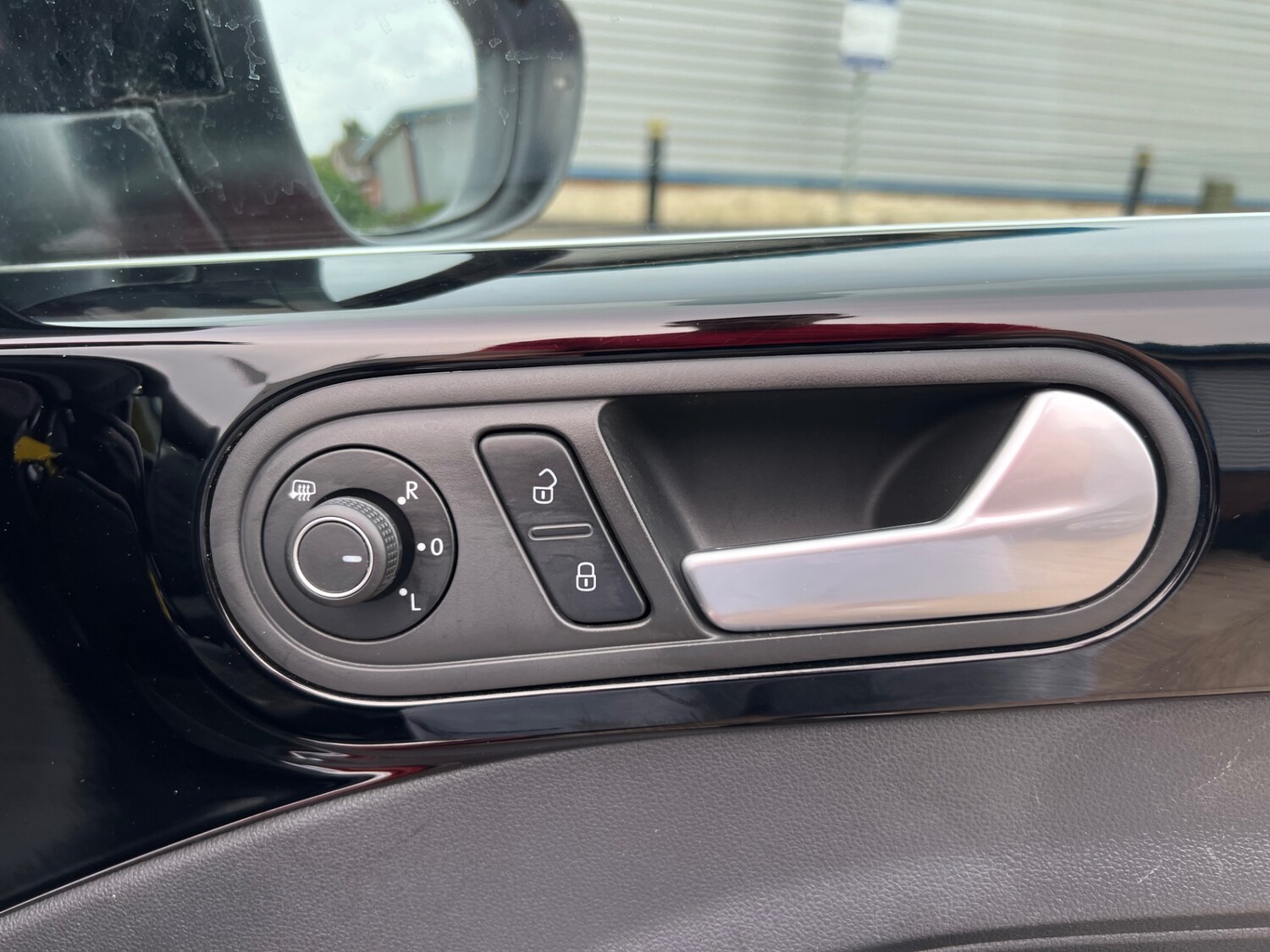 Used Volkswagen Beetle 2016 for sale - 76101305: Photo 37