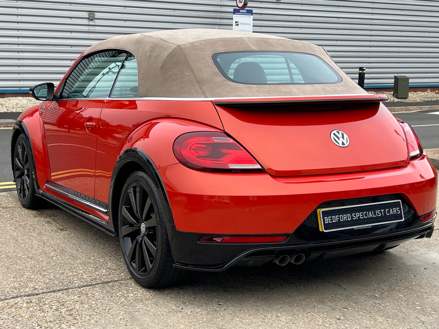 Used Volkswagen Beetle 2016 for sale - 76101305: Photo 6